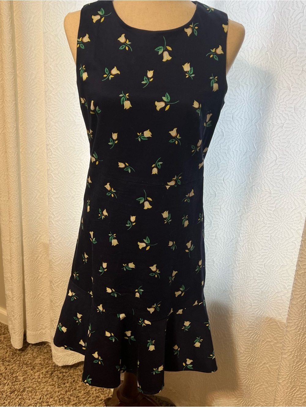 Draper James Navy Yellow Floral Sleeveless Fluted-Hem Dress